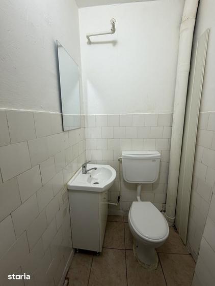 Apartament cu 3 camere decomandat în Obor