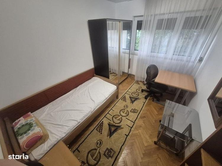 Apartament cu 4 camere decomandat în Ultracentral
