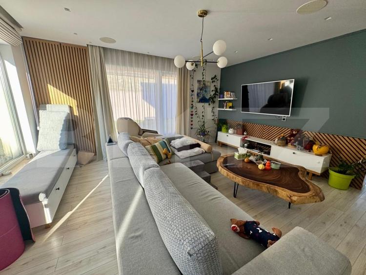 Duplex cu 4 camere cu Garaj în Iris