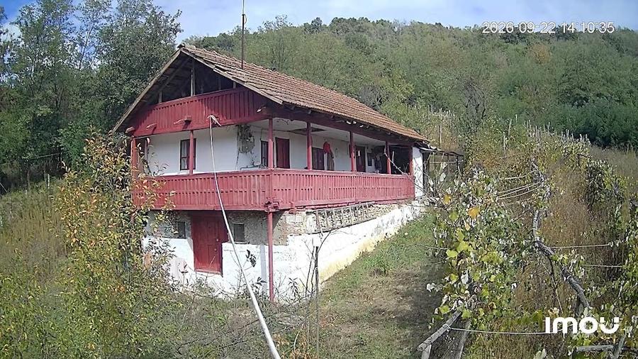Casă cu 3 camere cu Teren 1800 Mp în Bărbătești