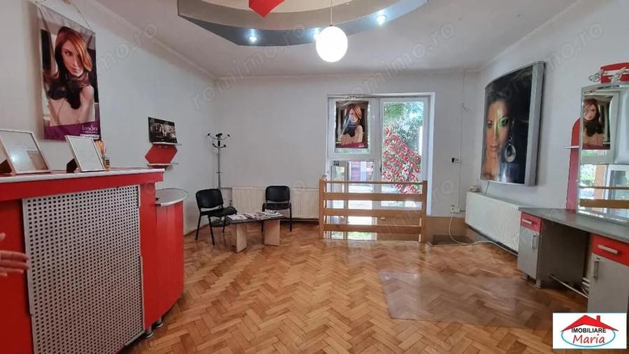 Casă cu Teren 375 Mp în Central