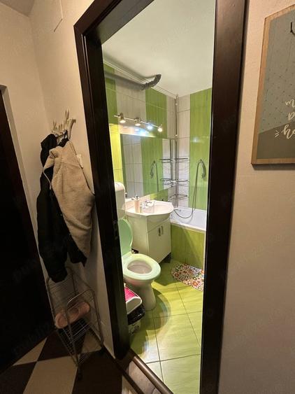 Apartament cu 2 camere decomandat în Valea Oltului