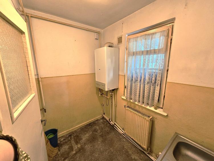 Apartament cu 2 camere semidecomandat în Exterior Vest