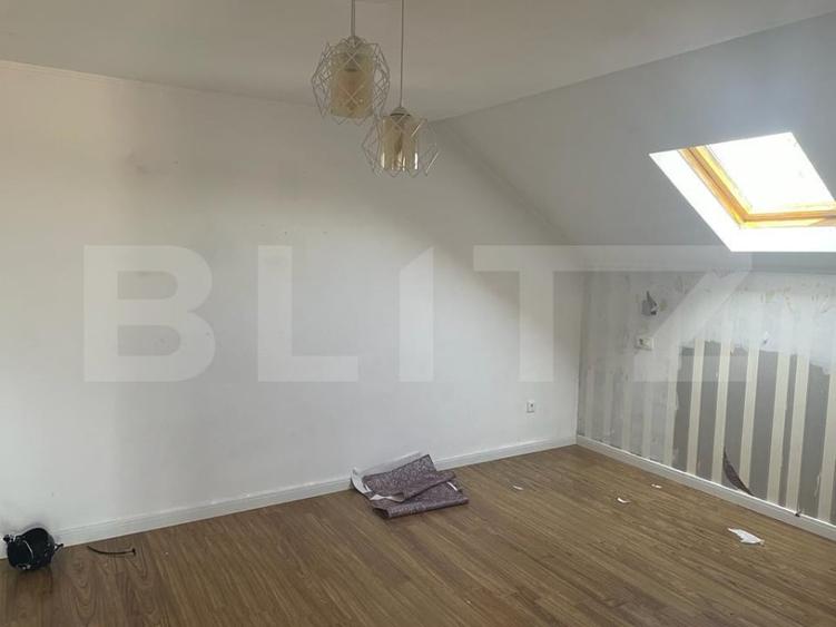 Spațiu comercial, de 190.39999389648 mp, în Central