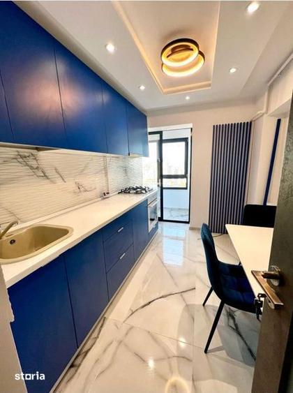 Apartament cu 3 camere decomandat, mobilat în Central