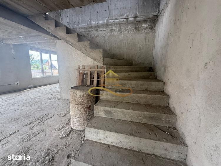 Casă cu 5 camere cu Teren 757 Mp în Mărgineni