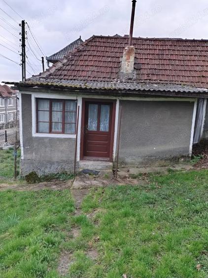 Casă cu 3 camere cu Teren 500 Mp în Bălnaca