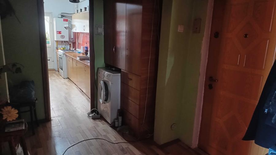 Apartament cu 3 camere decomandat în Central