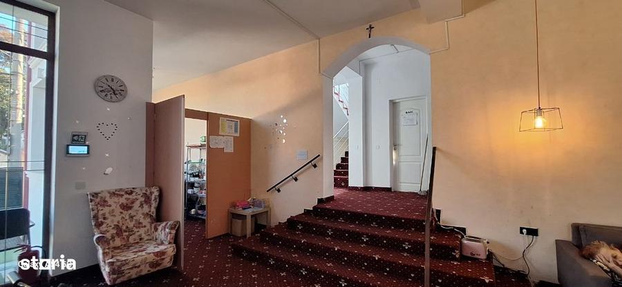 Casă cu 4 camere în Chitila