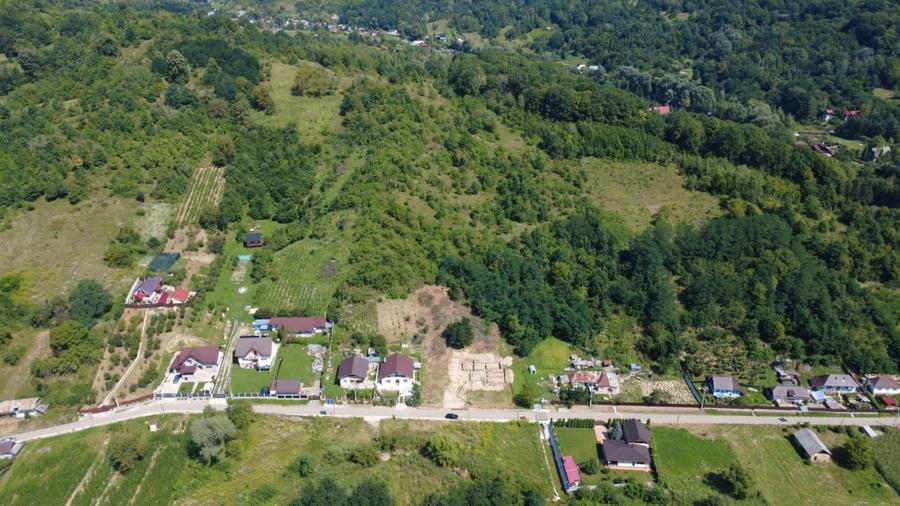 Teren Construcții intravilan de 9371 mp, în Podiș