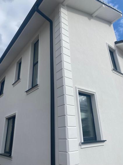 Casă cu 4 camere cu Teren 250 Mp în Central