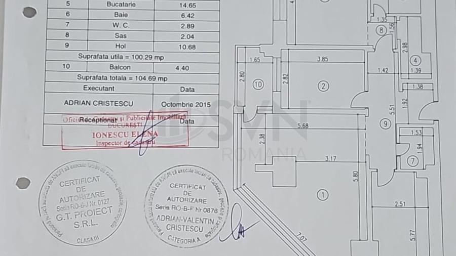 Apartament cu 3 camere decomandat în Jiului
