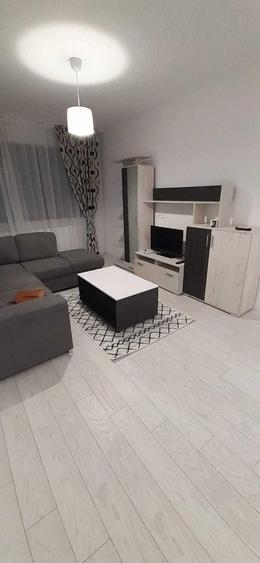Apartament cu 2 camere decomandat, mobilat în Brâncoveanu