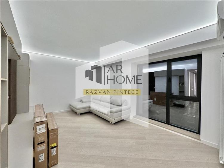 Apartament cu 3 camere decomandat în Pipera