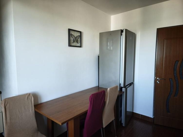 Apartament cu 2 camere decomandat în Spitalului