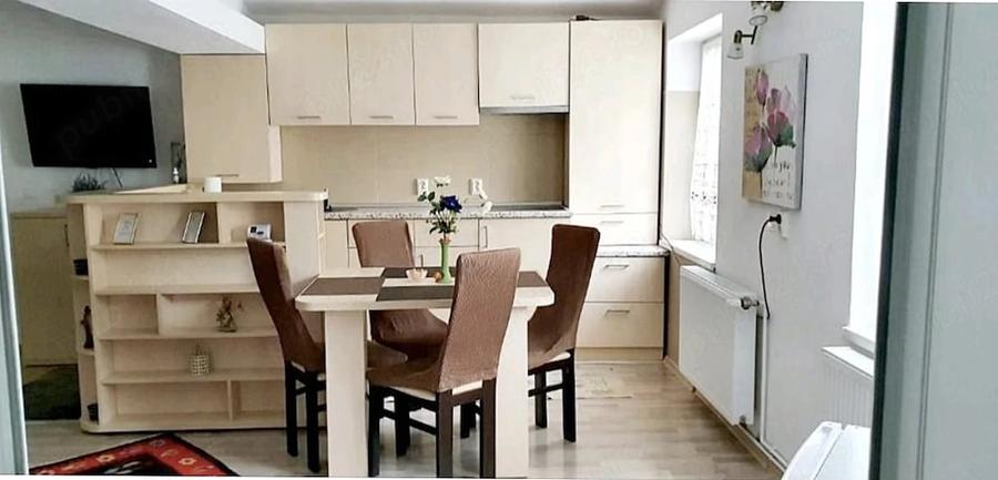 Apartament cu 5 camere decomandat în Centrul Istoric