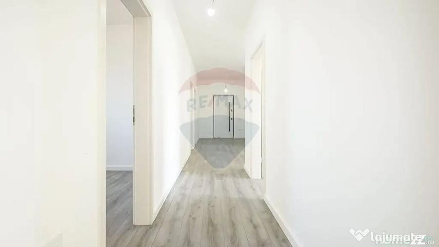 Casă cu 5 camere cu Teren 657 Mp în Hălchiu