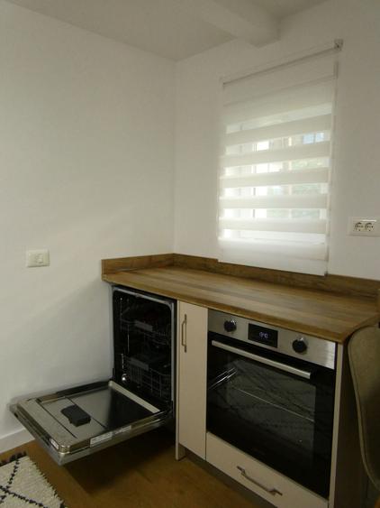 Apartament cu 2 camere semidecomandat în Obcini