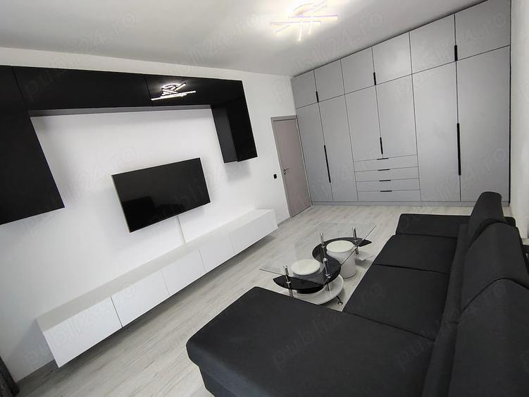 Apartament cu 2 camere decomandat în Titan