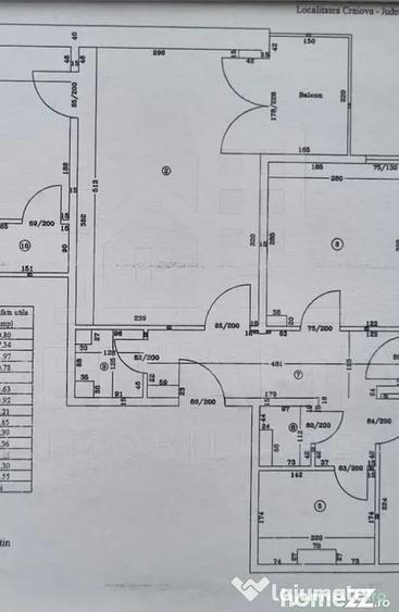 Apartament cu 4 camere semidecomandat în Calea București