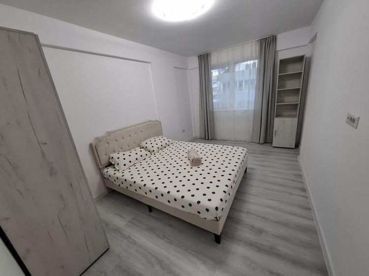 Apartament cu 2 camere decomandat în Central — fotografia 1