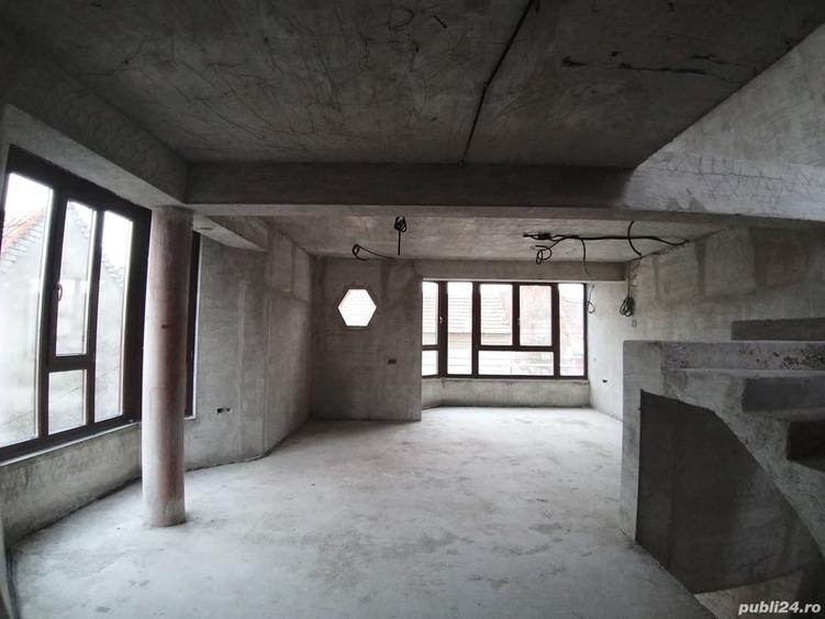 Casă cu 4 camere în Lugoj