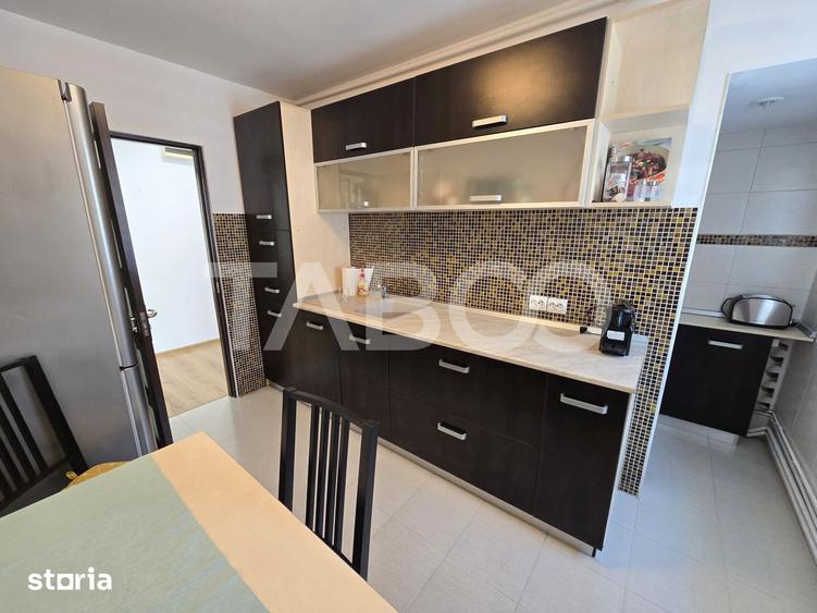 Apartament cu 3 camere decomandat în Turnișor