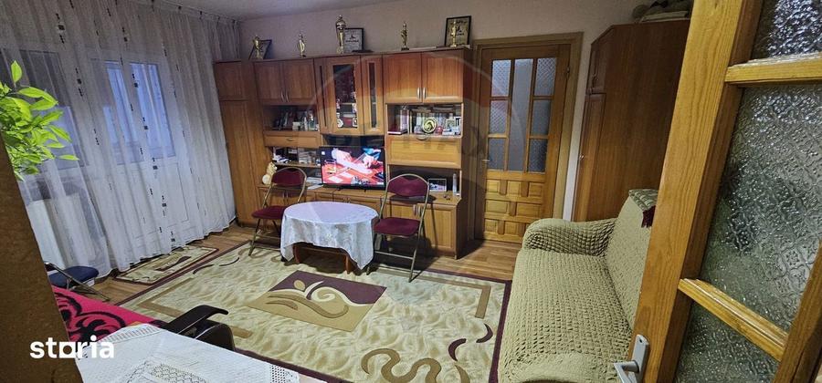 Apartament cu 2 camere, mobilat în Central