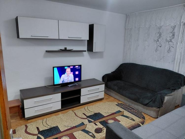 Apartament cu 2 camere decomandat în Colentina