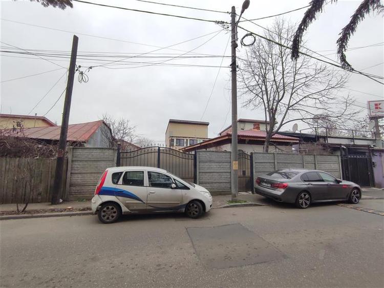 Casă cu 3 camere cu Teren 300 Mp în Colentina