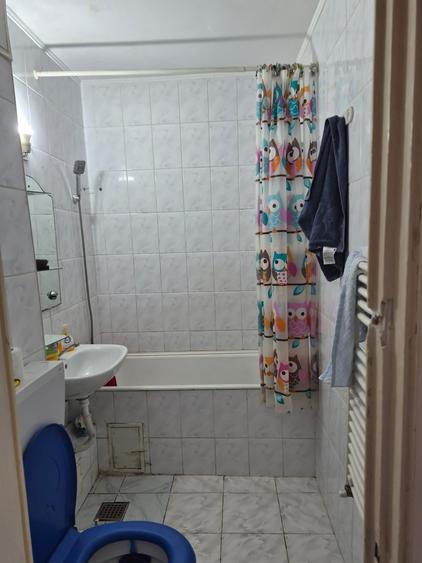 Apartament cu 2 camere semidecomandat în Berceni