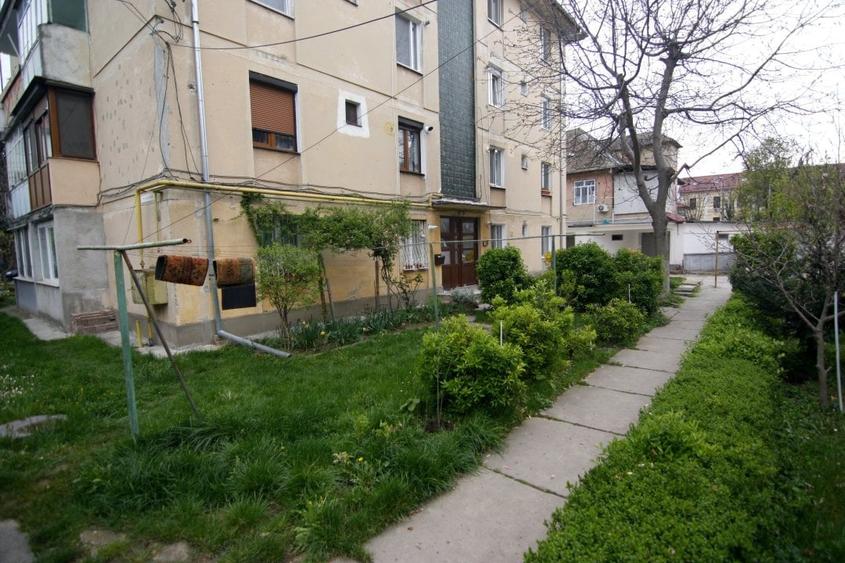 Apartament cu 2 camere circular, mobilat în Complex Studențesc