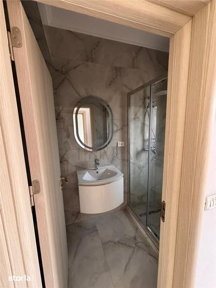 Casă cu 5 camere cu Teren 300 Mp în Central