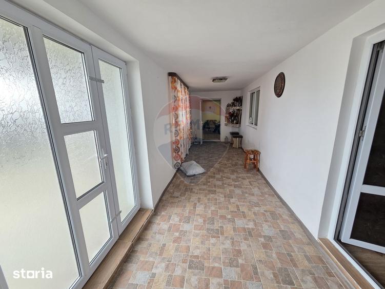Casă cu 3 camere cu Teren 1000 Mp în Țifești