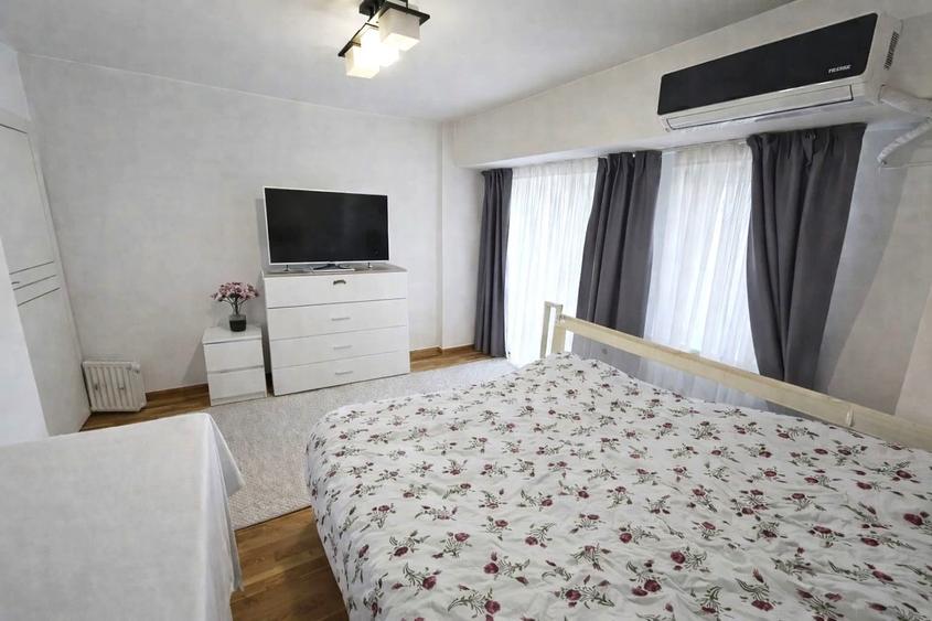 Apartament cu 3 camere decomandat, mobilat în P-ța Alba Iulia