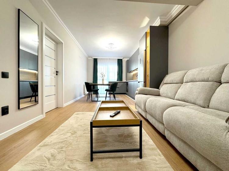 Apartament cu 2 camere semidecomandat în Florești