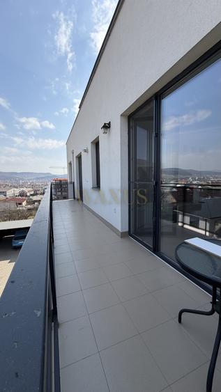 Apartament cu 3 camere decomandat, mobilat în Cetății