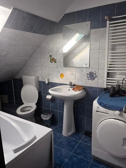 Inchiriez apartament 4 camere - 4