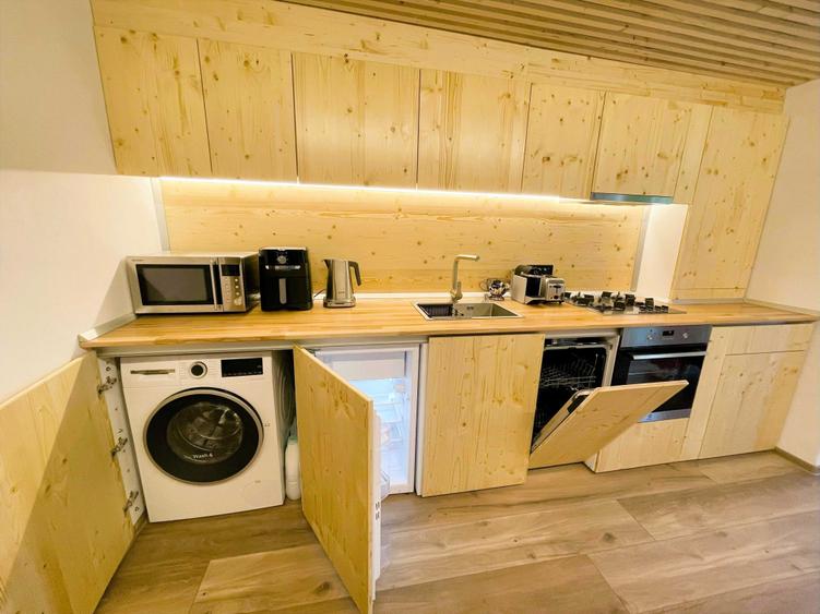 Poiana Brasov - Apartament premium cu vedere permanenta la padure | Design unicat | Nou, complet mobilat si utilat, direct de la proprietar - 7