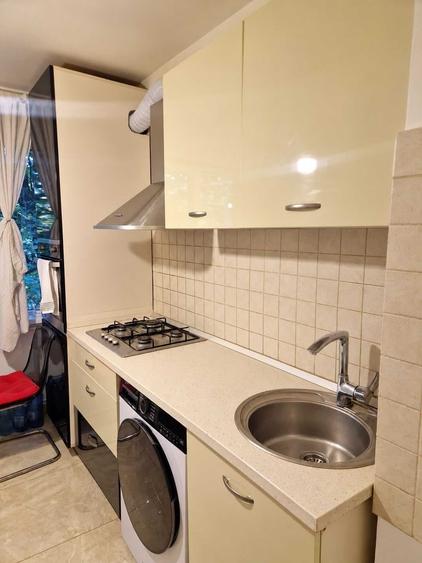 Apartament cu 3 camere decomandat în Măgurele