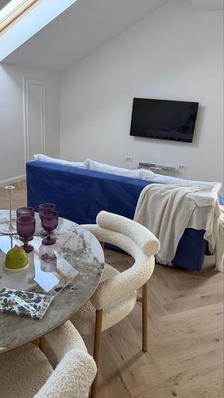 Apartament cu 3 camere în Dumbrăvița