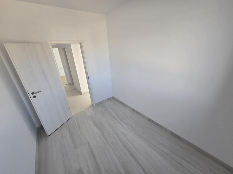 Apartament cu 2 camere decomandat în Giroc