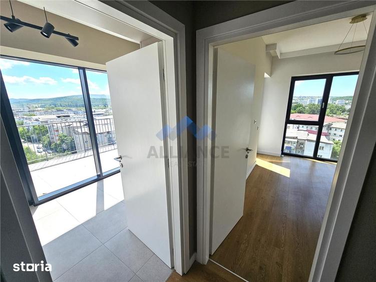Apartament cu 3 camere decomandat în Baza 3
