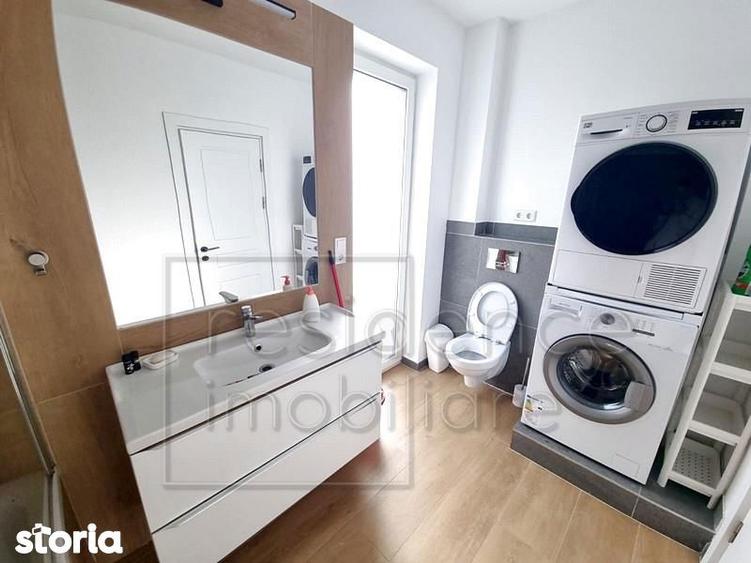 Apartament cu 4 camere semidecomandat, mobilat în Făget