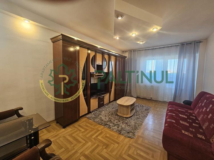 Apartament cu 2 camere decomandat în Central