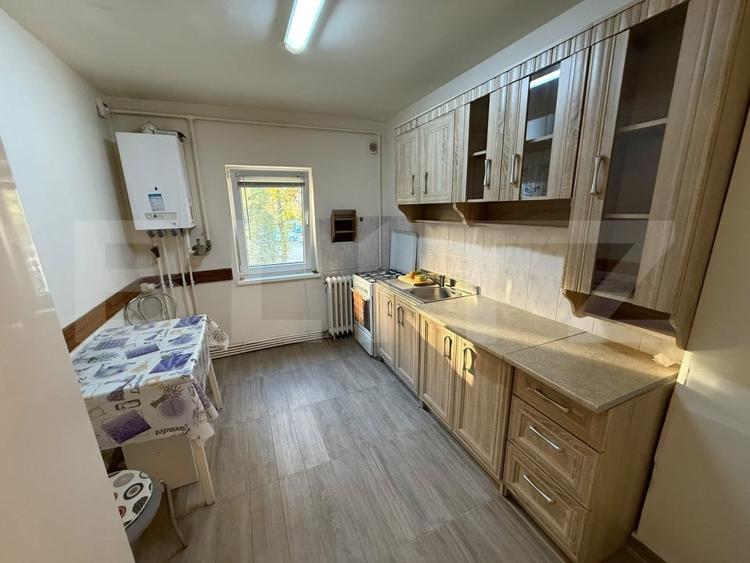 Apartament cu 2 camere semidecomandat, mobilat în Mănăștur