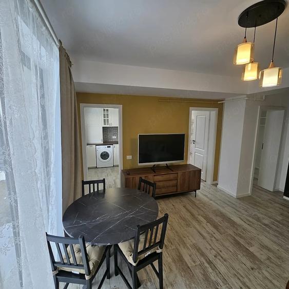 Apartament cu 2 camere semidecomandat în Central