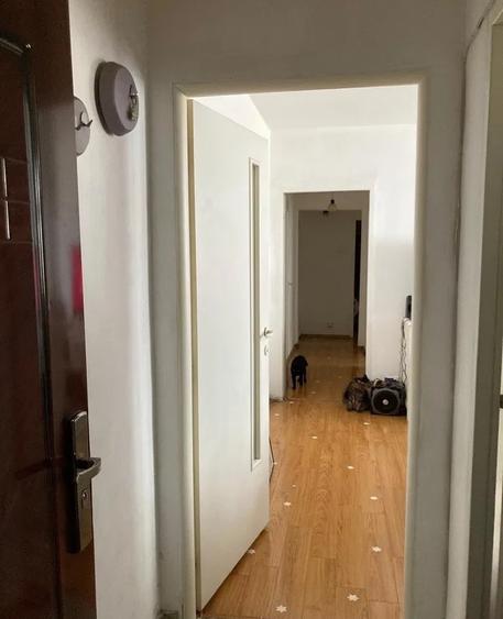Apartament cu 4 camere semidecomandat, mobilat în Drumul Taberei