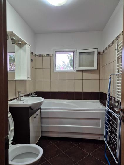 Apartament cu 2 camere decomandat în Exterior Vest
