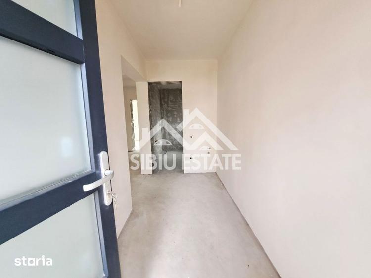 Casă cu 4 camere cu Teren 300 Mp în Central
